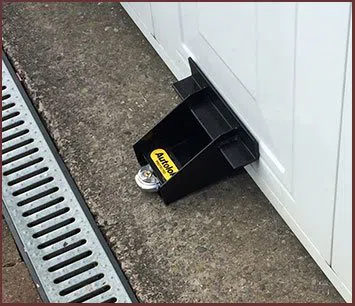 Waterbury Locksmith Service Waterbury, CT 203-651-6683 - garage-door-locks